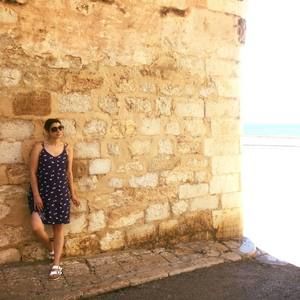 Meet your Posher, Danielle